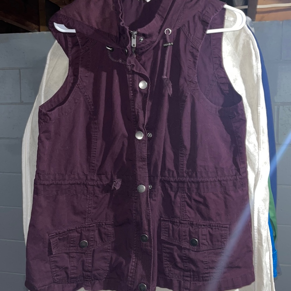 Womens hooded vest size XL